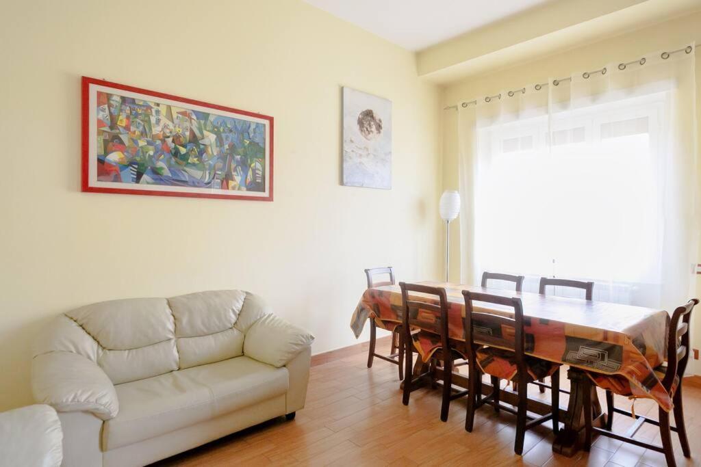 Casa Angelina Con 3 Camere Da Letto Рим Екстериор снимка